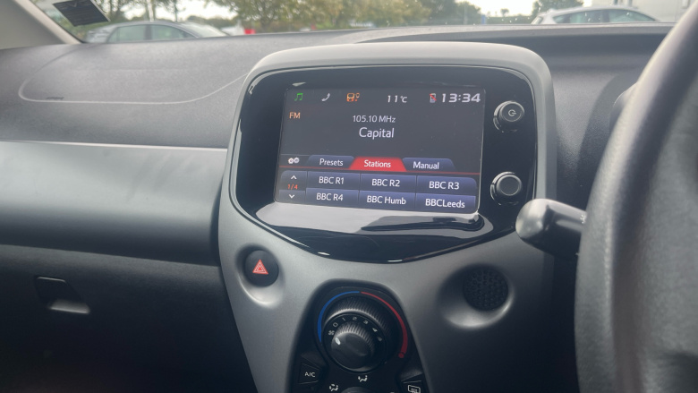 Toyota Aygo 1.0 VVT-i X-Play 5dr Petrol Hatchback